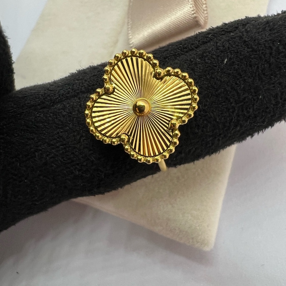 Stainless steel Clover Ring adjustable